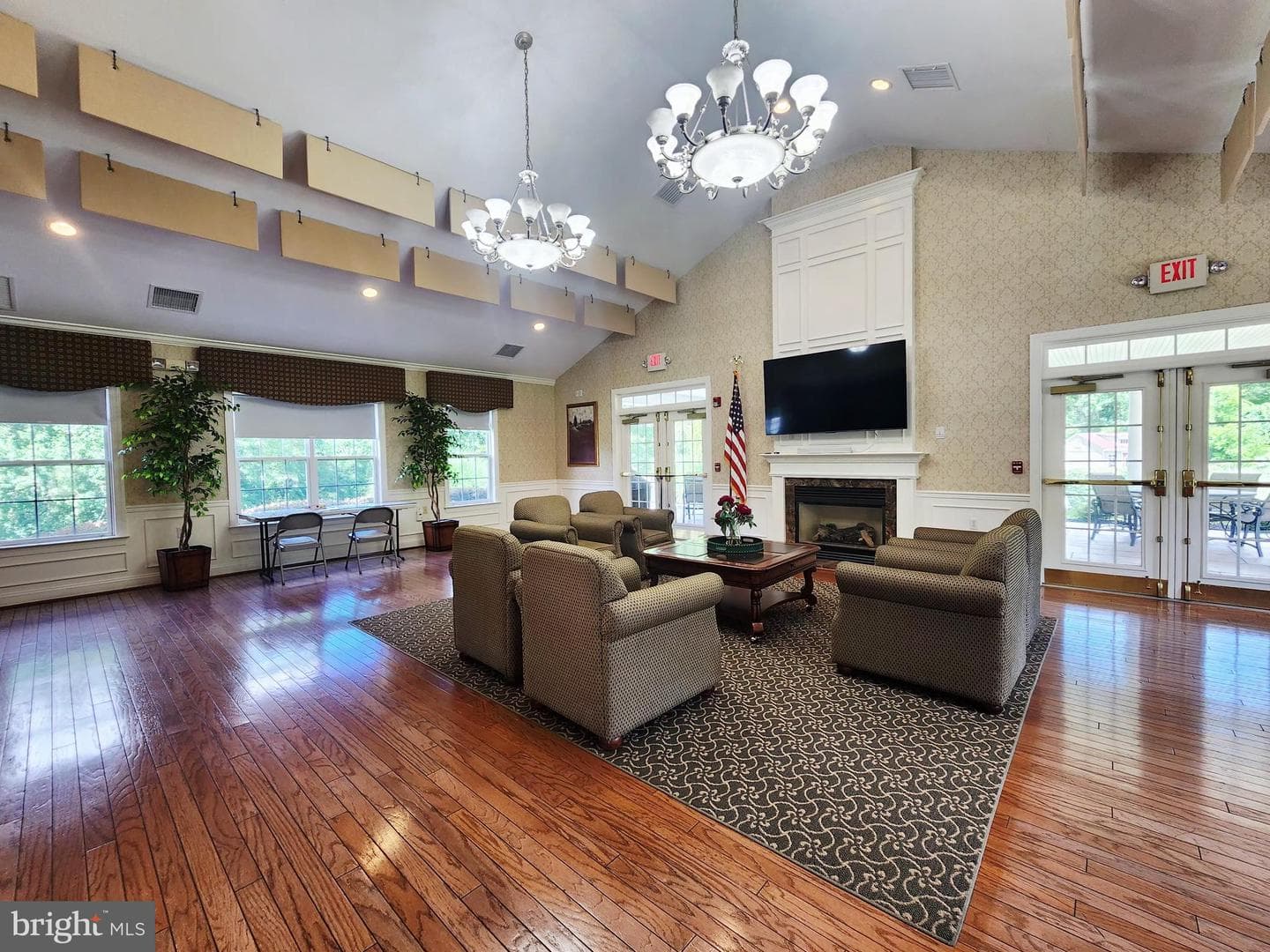 128 Lantana Drive photo 30