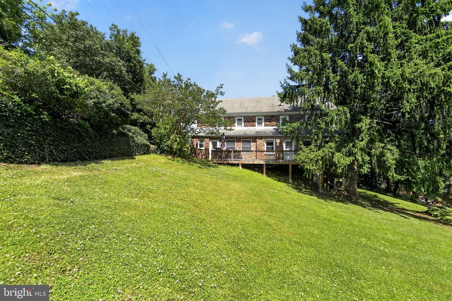 238 Brown Street photo 50