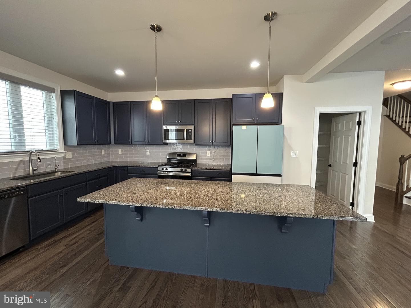 512 Lewis Street photo 47