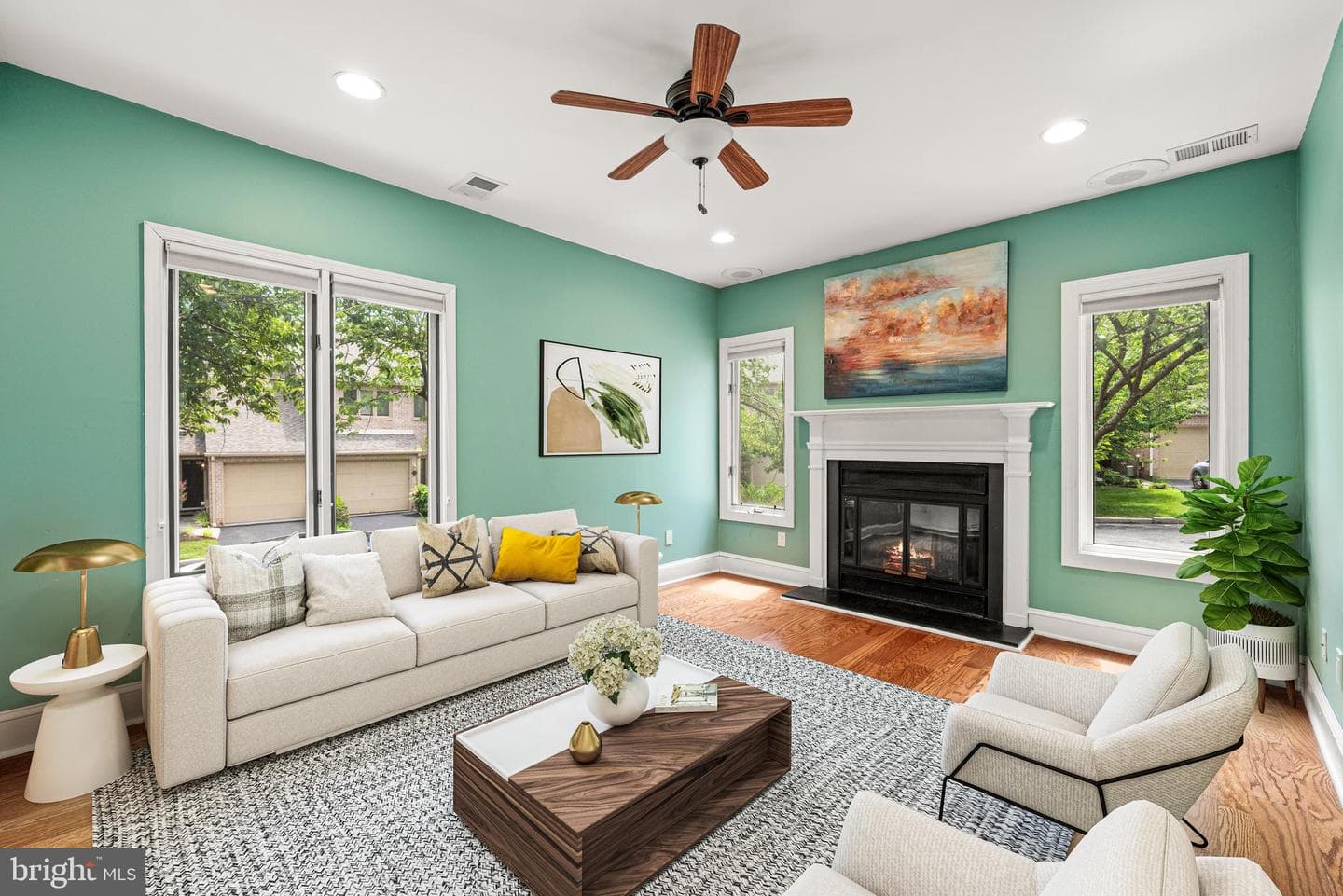 82 Amity Drive photo 3