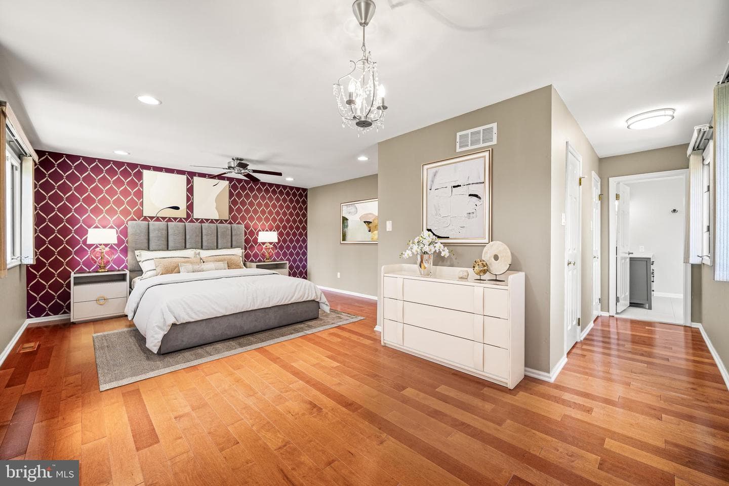 82 Amity Drive photo 6