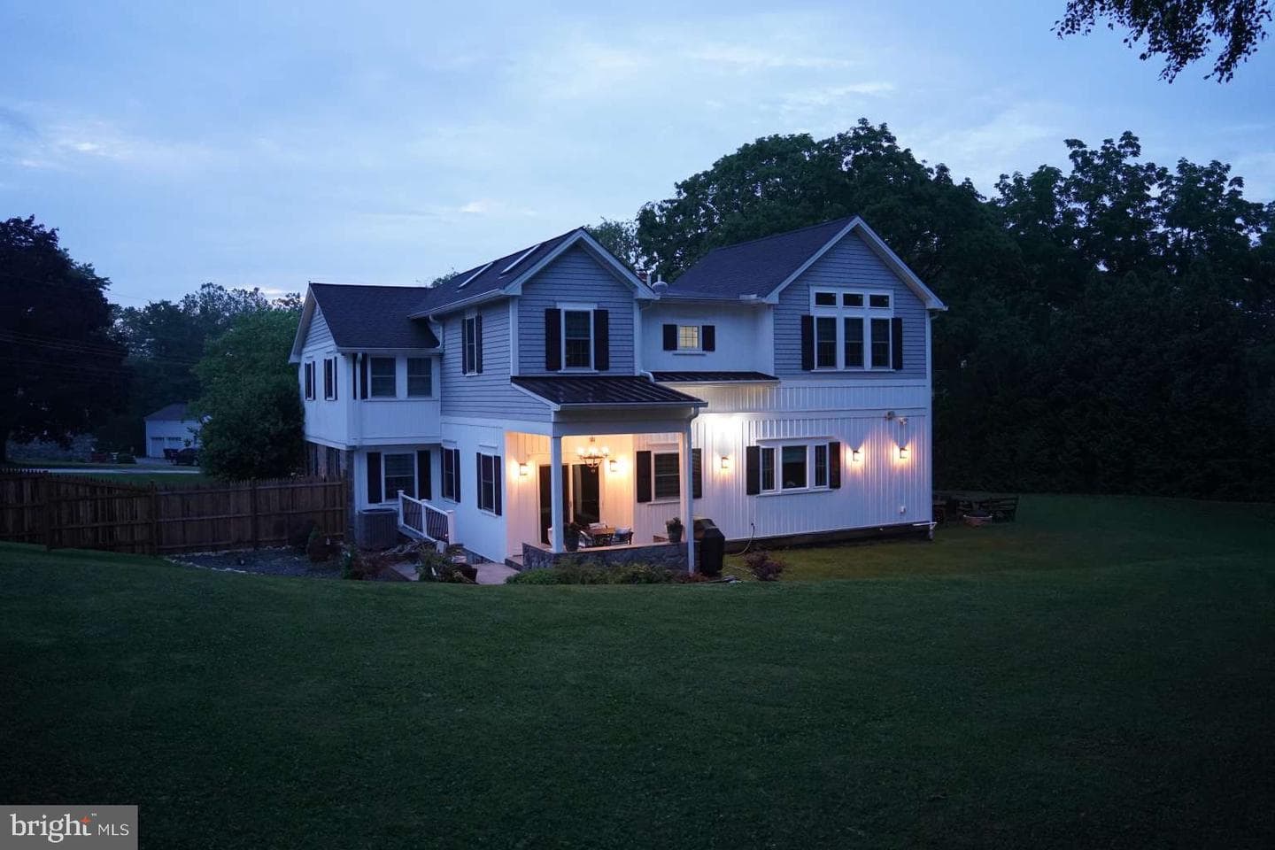 552 Daventry Road photo 3