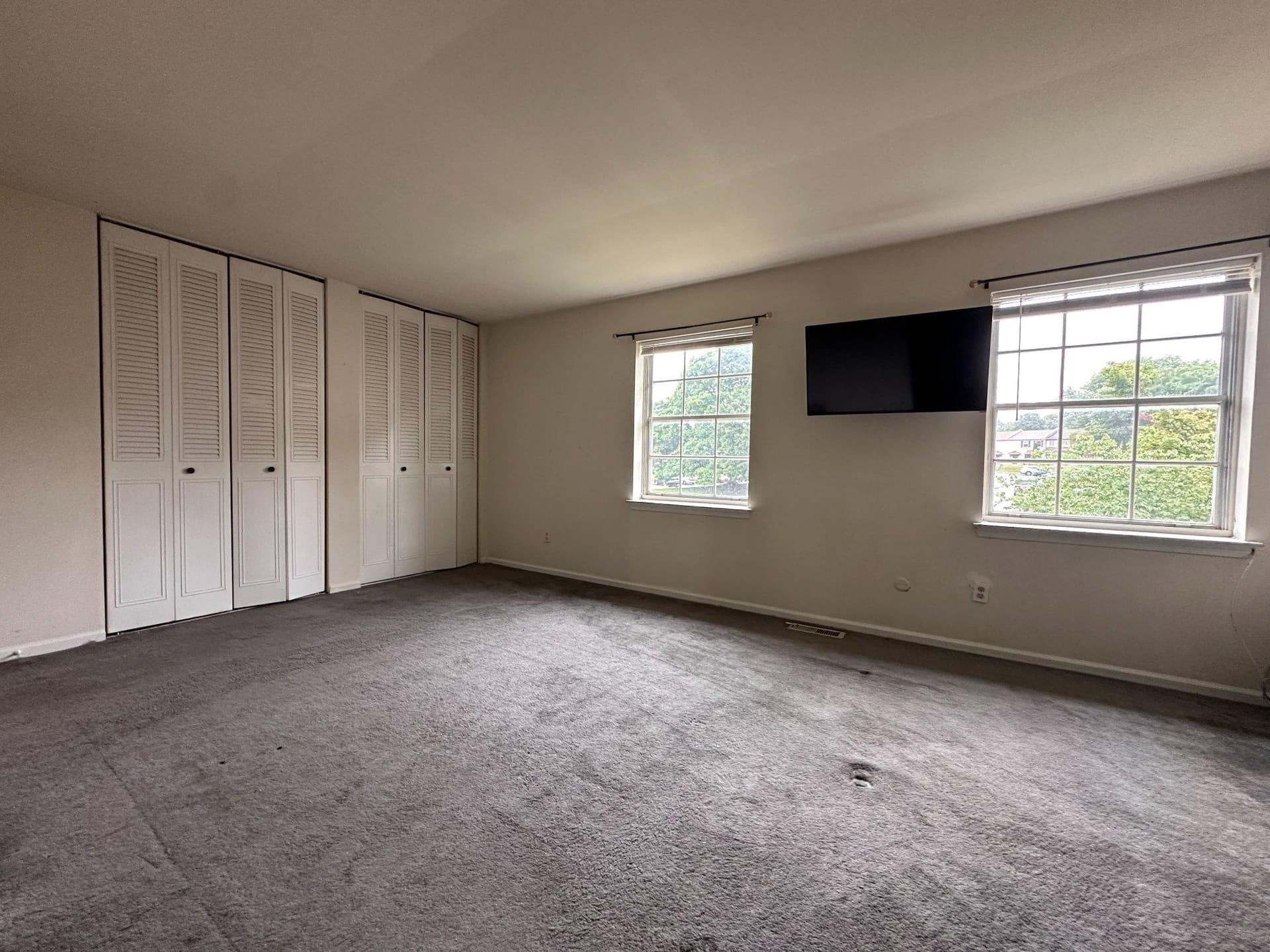 341 Kidwelly Court photo 16