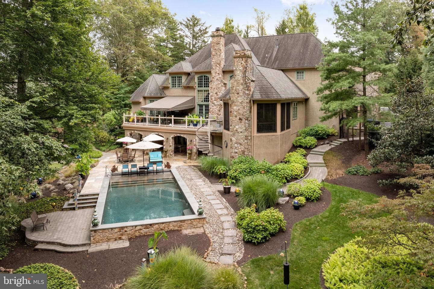 1255 Horseshoe Trail photo 3