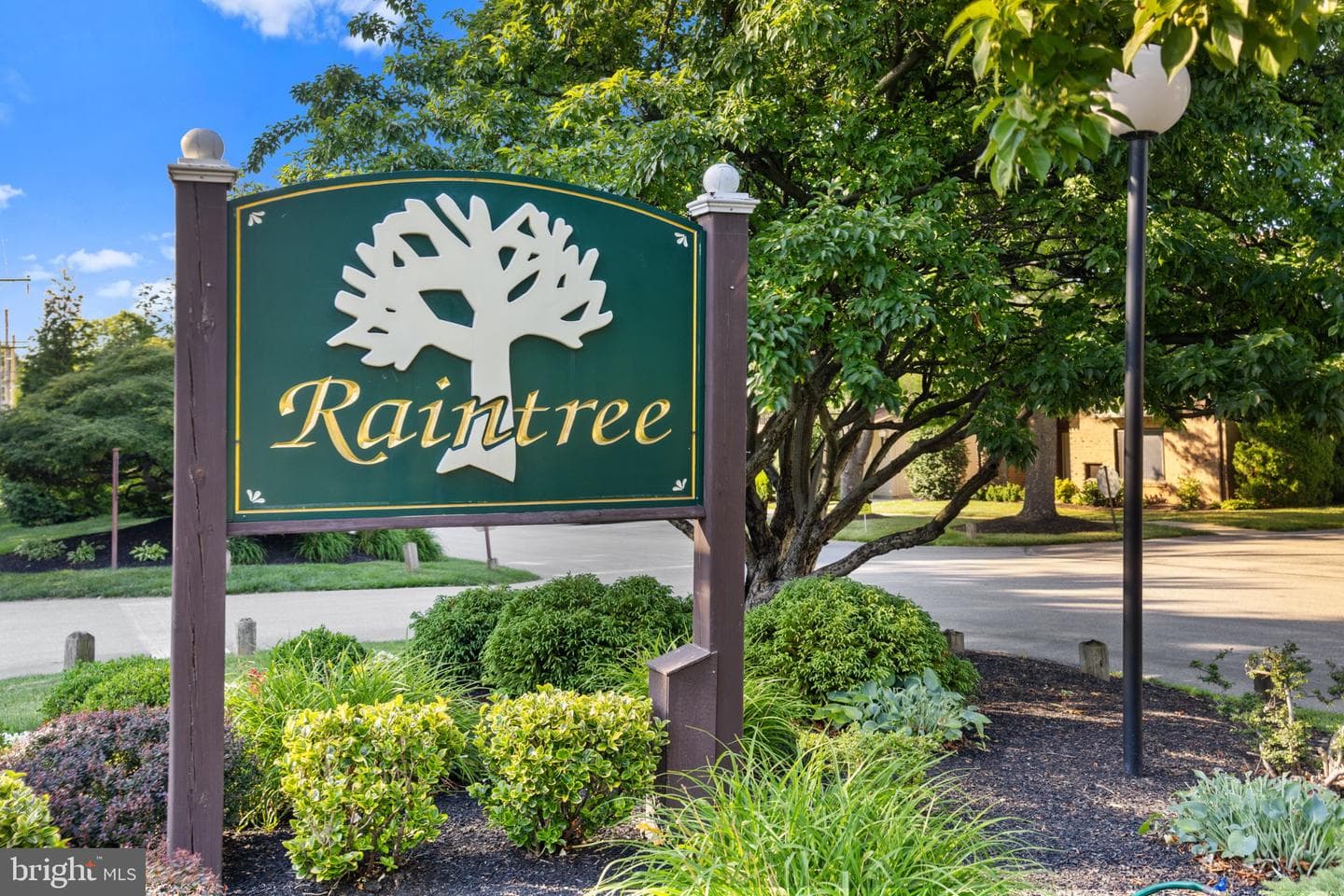 1607 Raintree Ln # 1607, Malvern