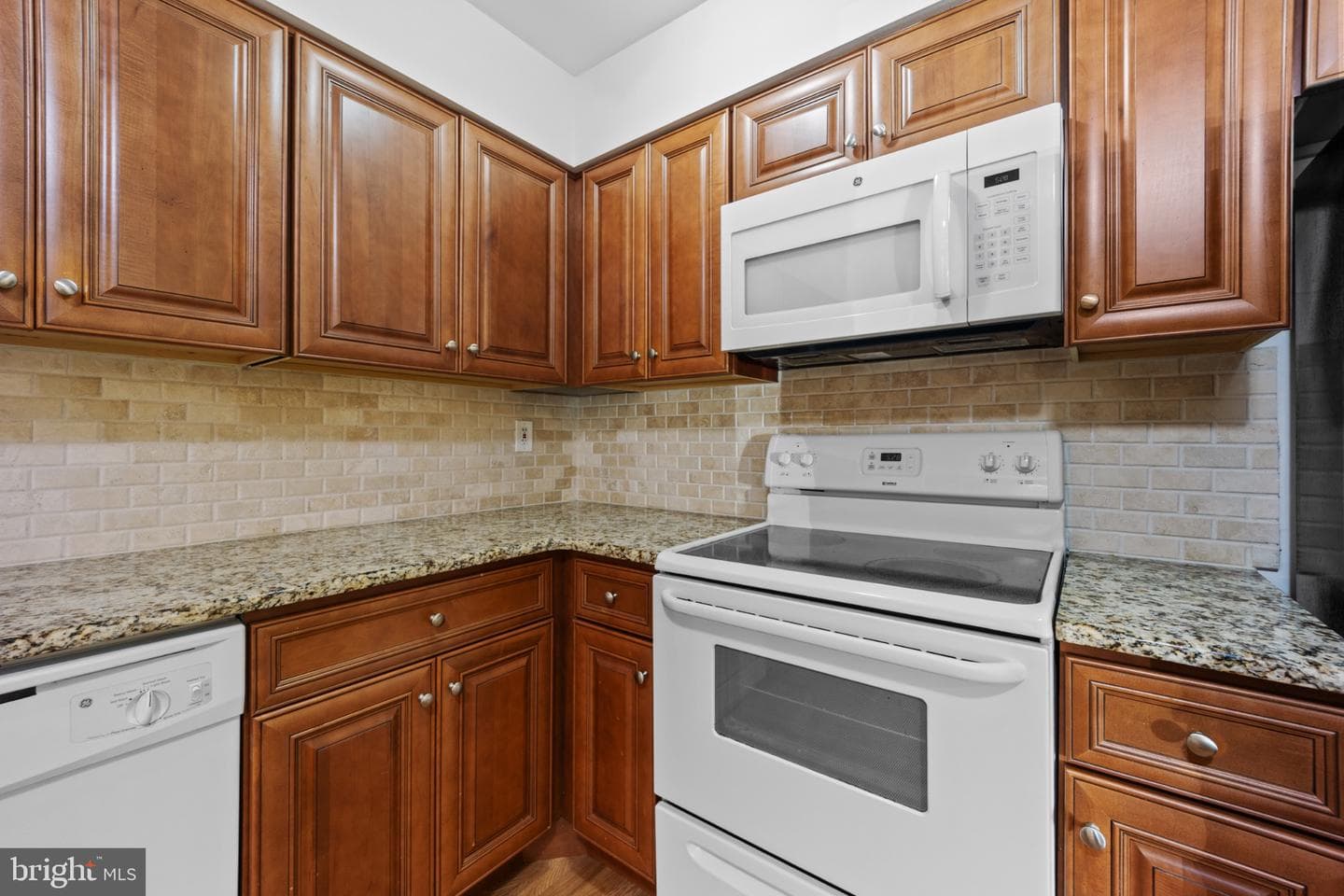 1607 Raintree Ln # 1607 photo 11