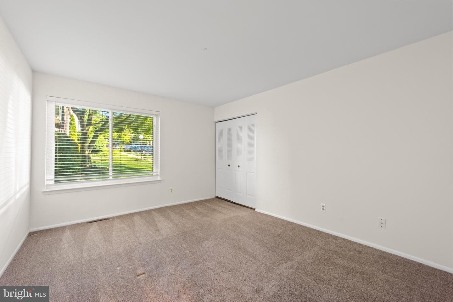 1607 Raintree Ln # 1607 photo 14