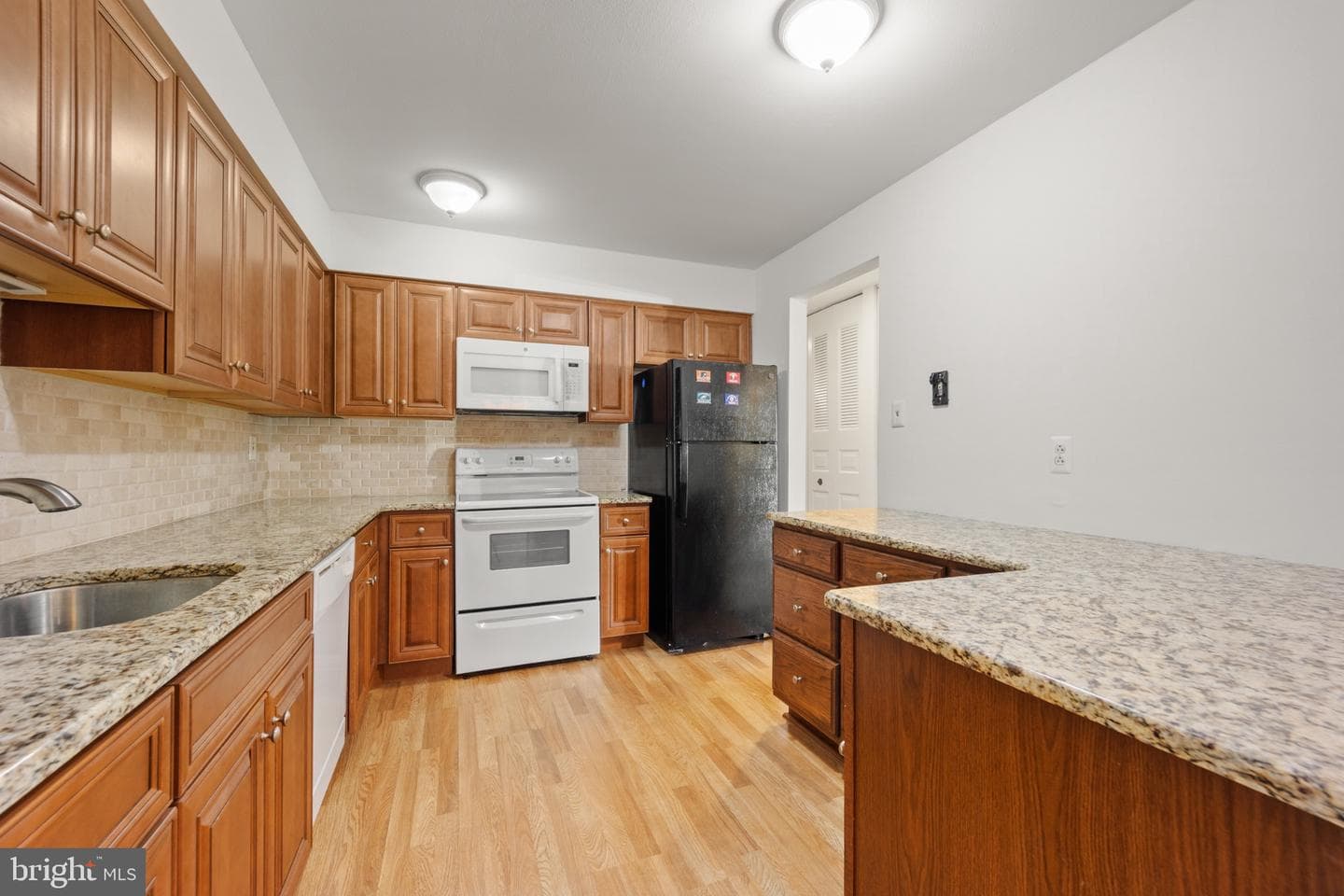 1607 Raintree Ln # 1607 photo 7