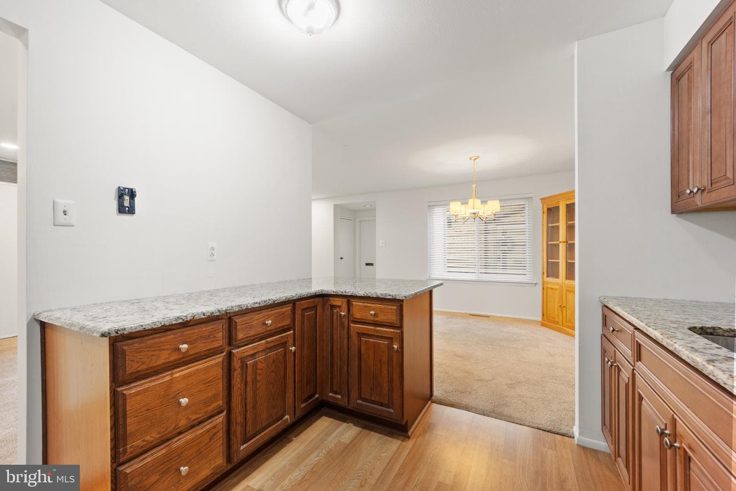1607 Raintree Ln # 1607 photo 8