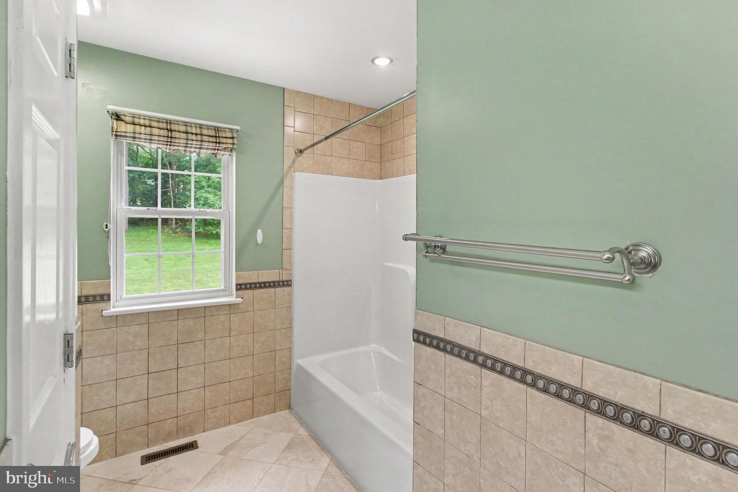 324 Martingale Circle photo 31