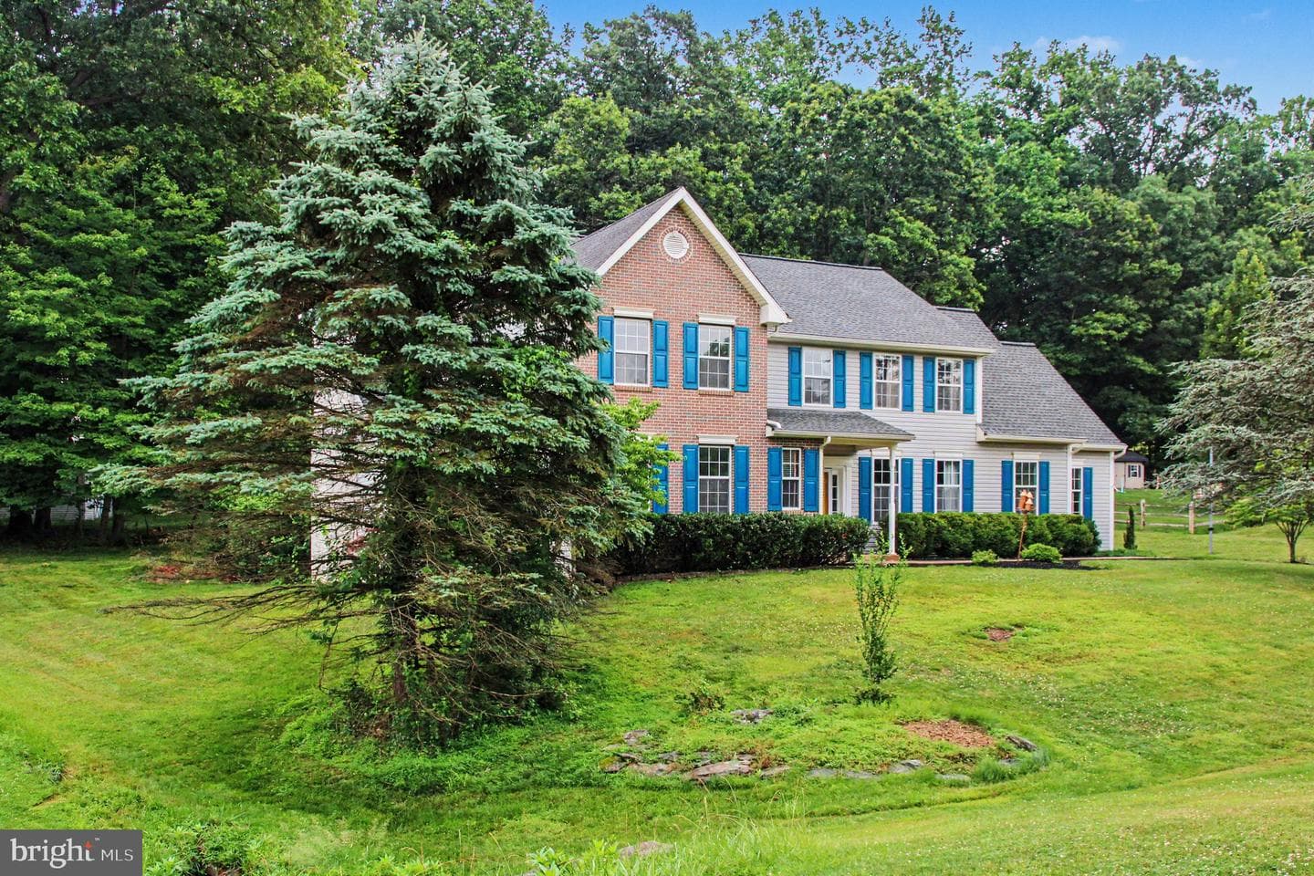 324 Martingale Circle photo 4