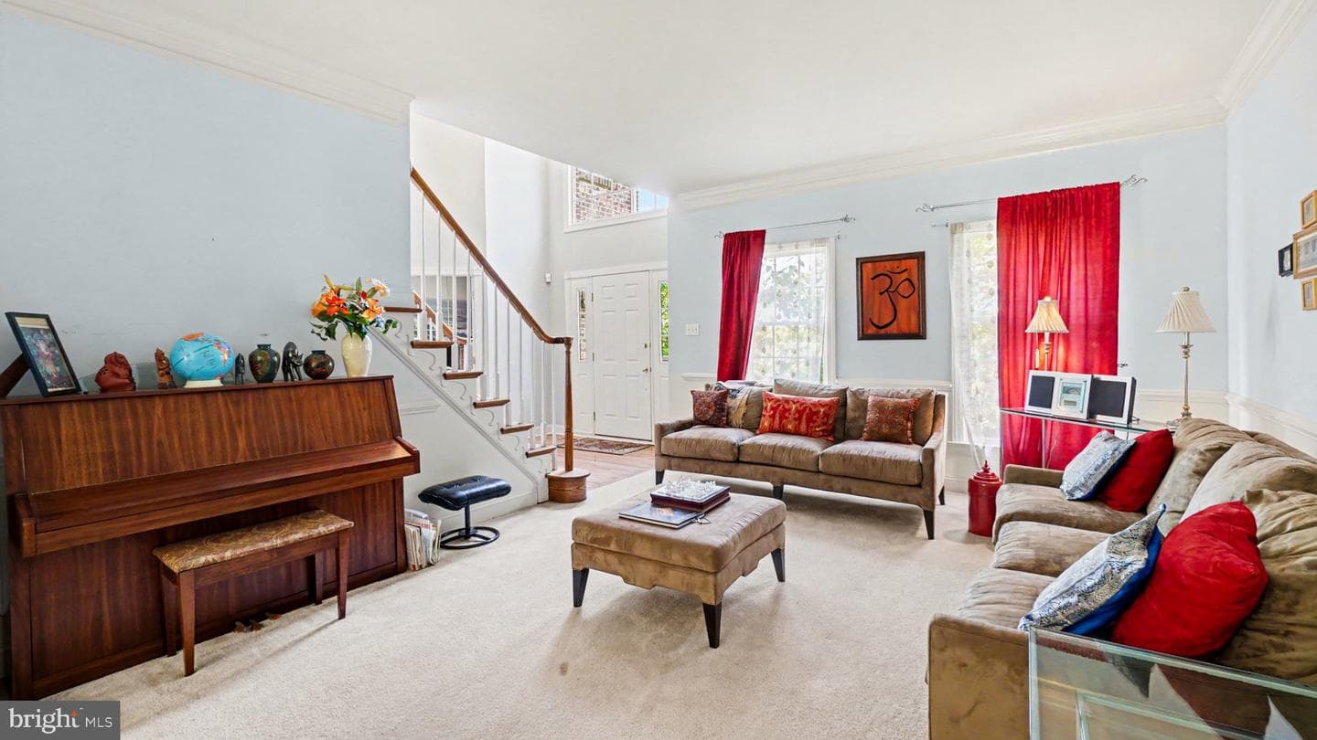 505 Springview Ln photo 9