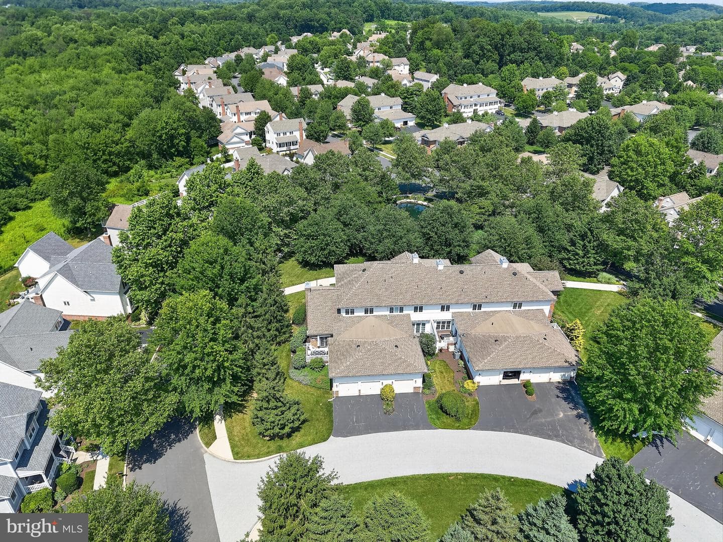 477 Fairmont Drive photo 30