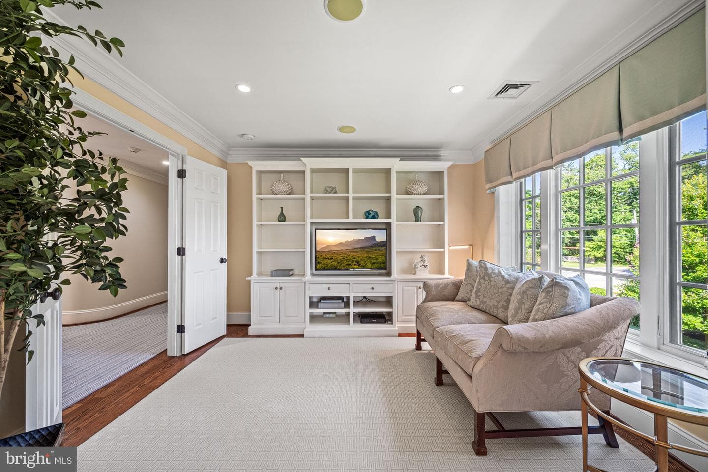 205 Exeter Road photo 36
