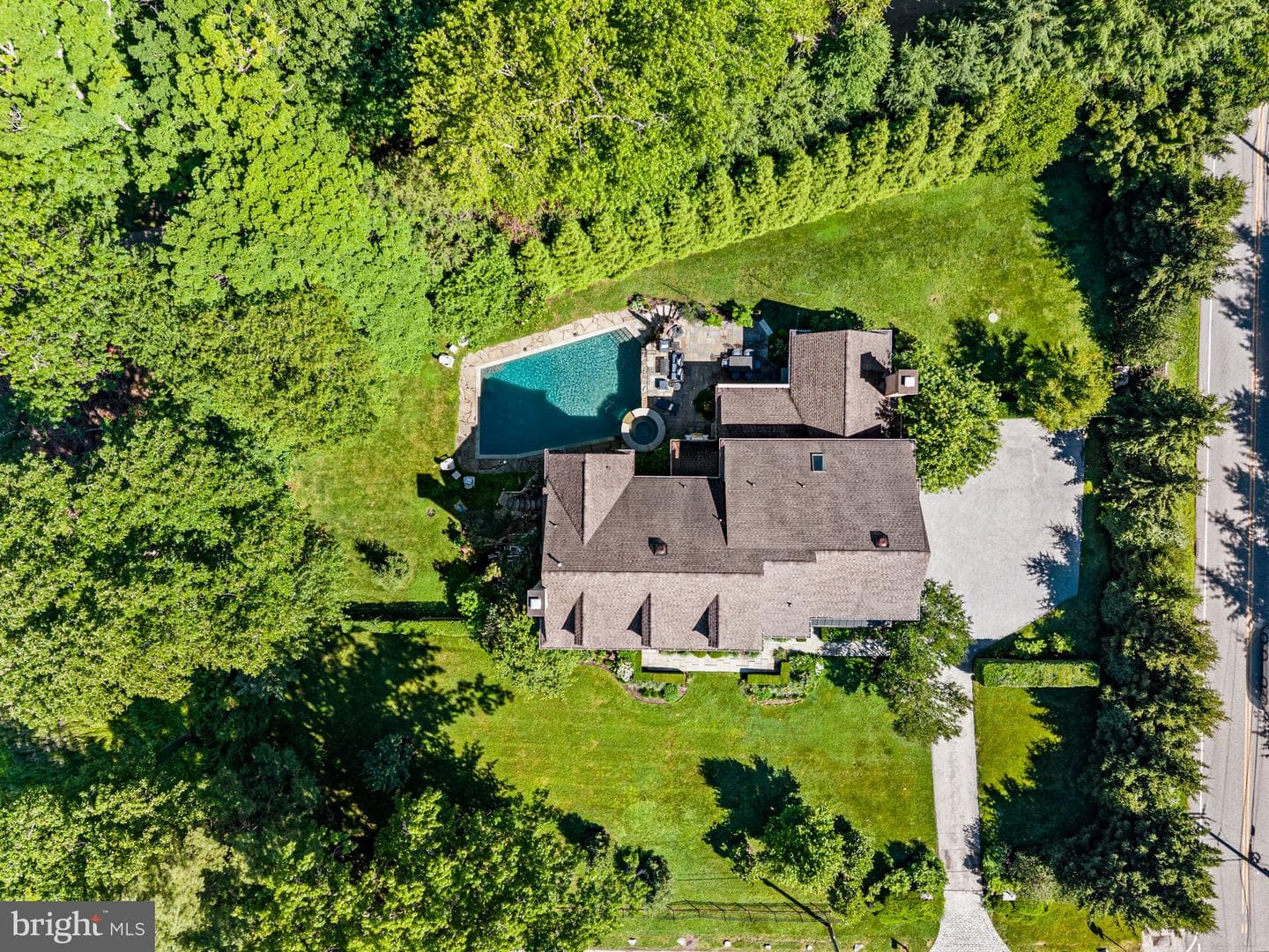 205 Exeter Road photo 71