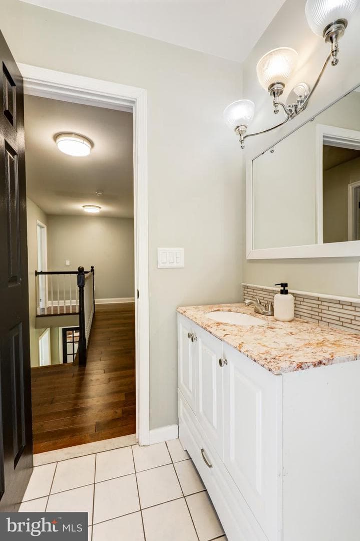 120 Monacy Road photo 40