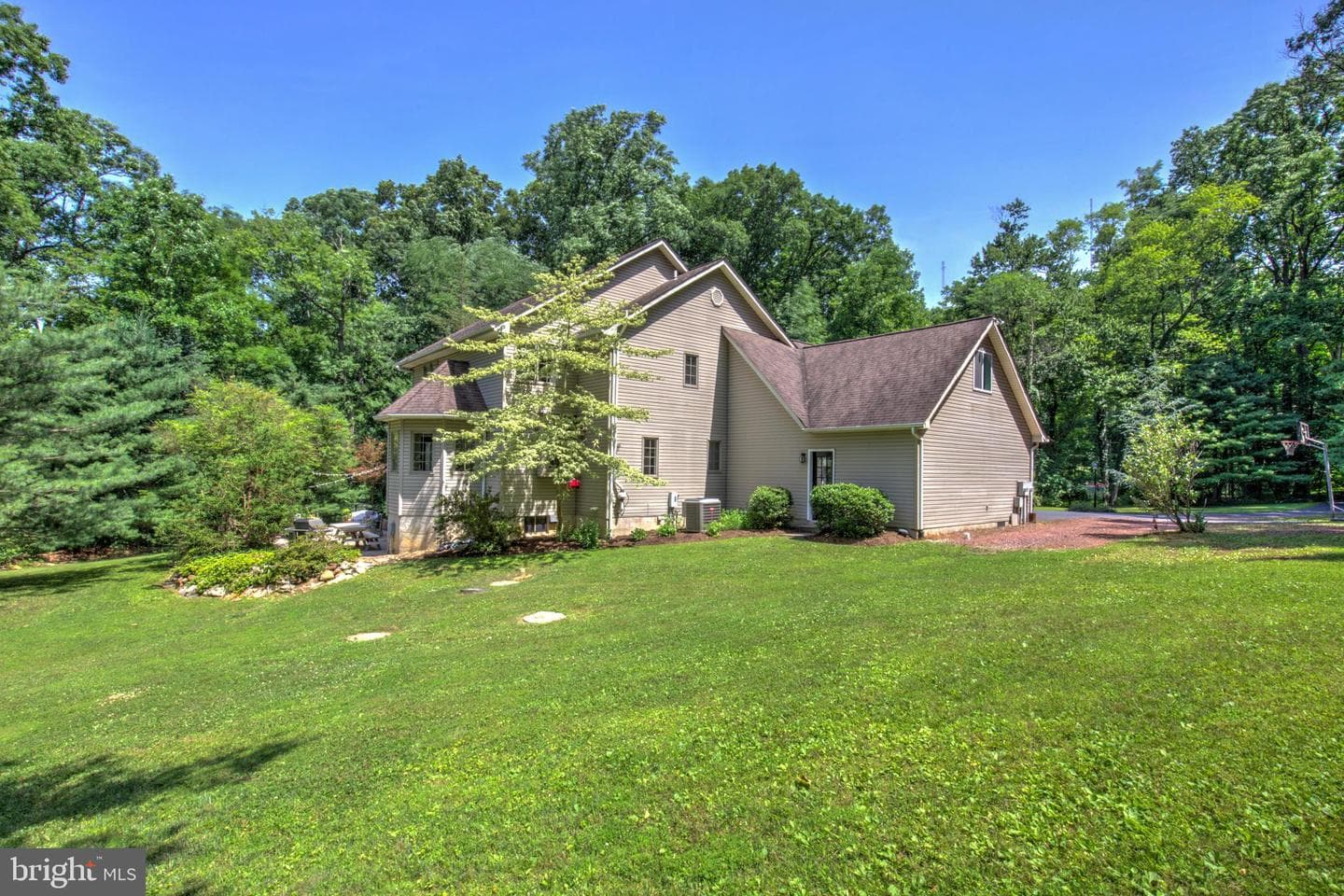 120 Monacy Road photo 63