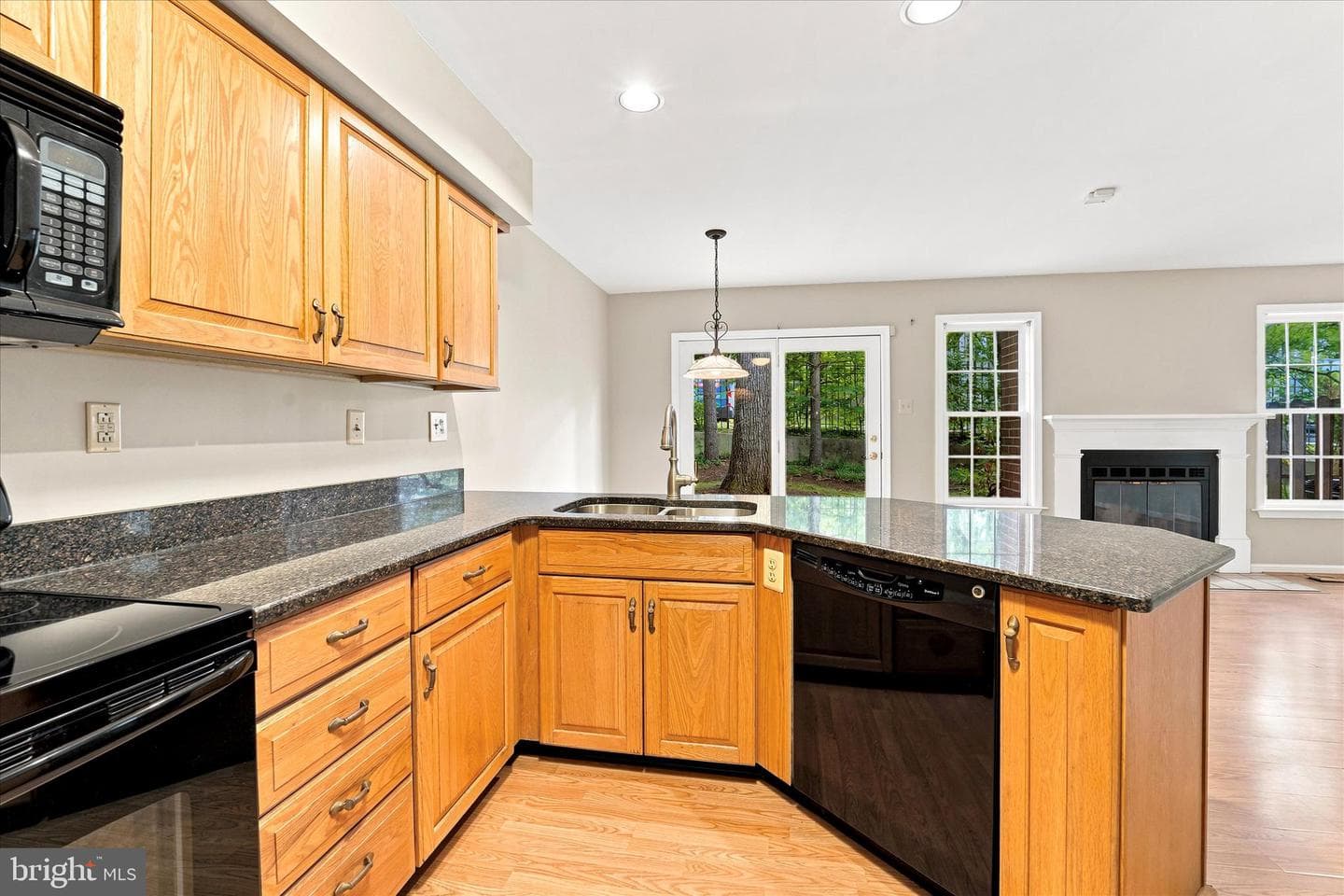 302 Brighton Circle photo 8