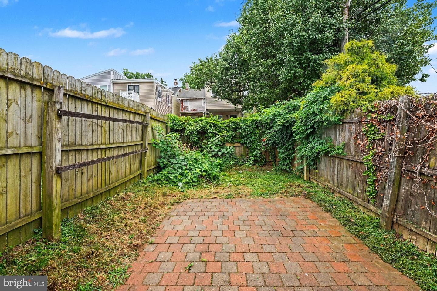 100 Poplar Street photo 26