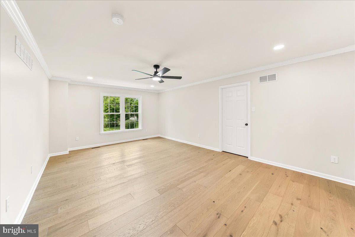 804 Waverly Road photo 28