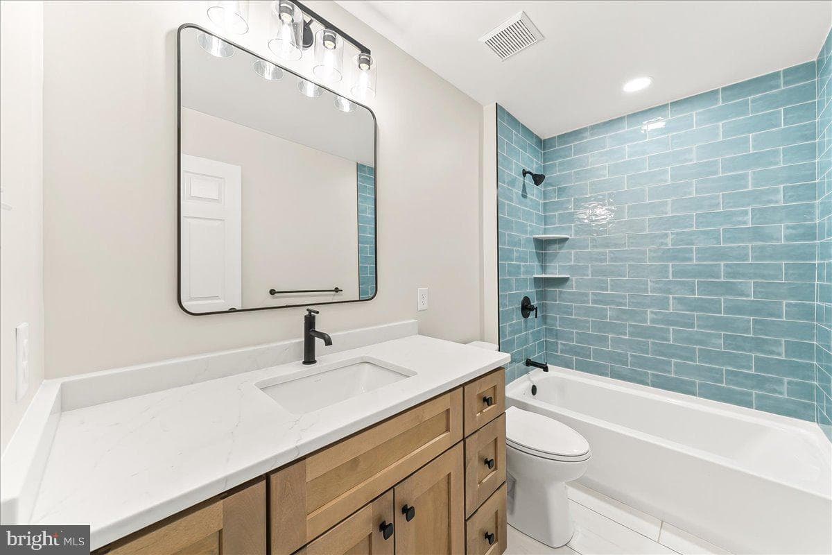 804 Waverly Road photo 40