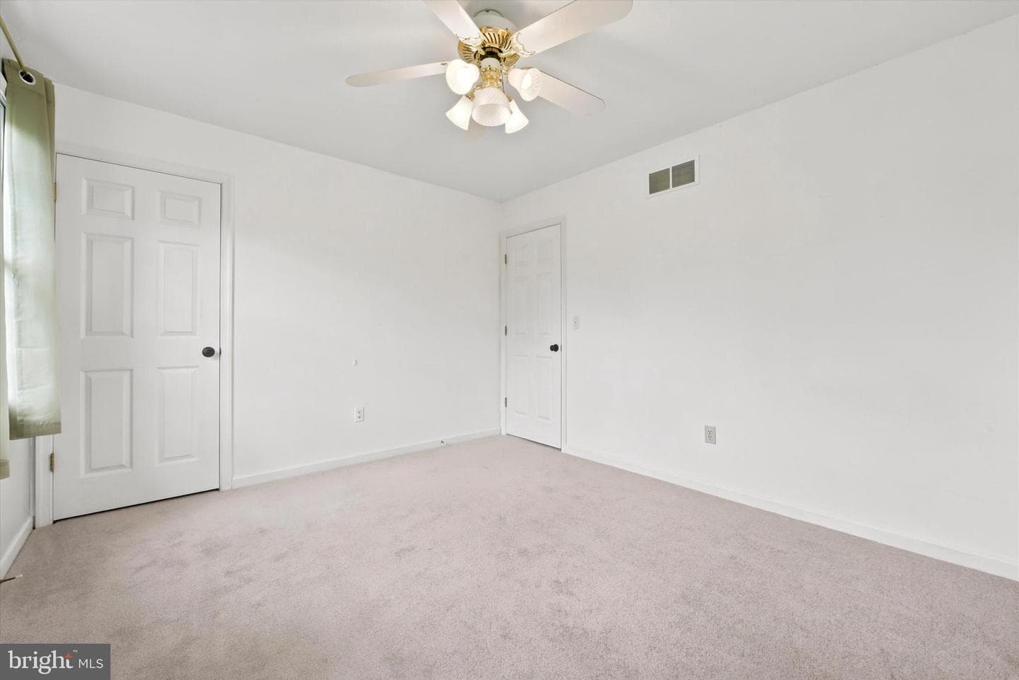 218 Briars Run Drive photo 27