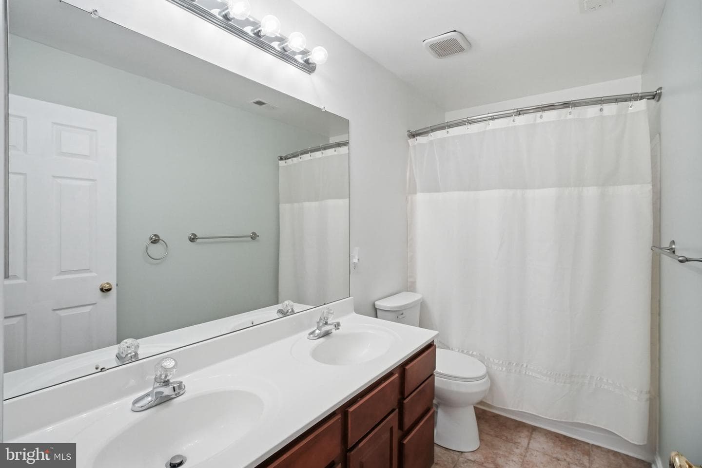 123 Riverside Lane photo 56