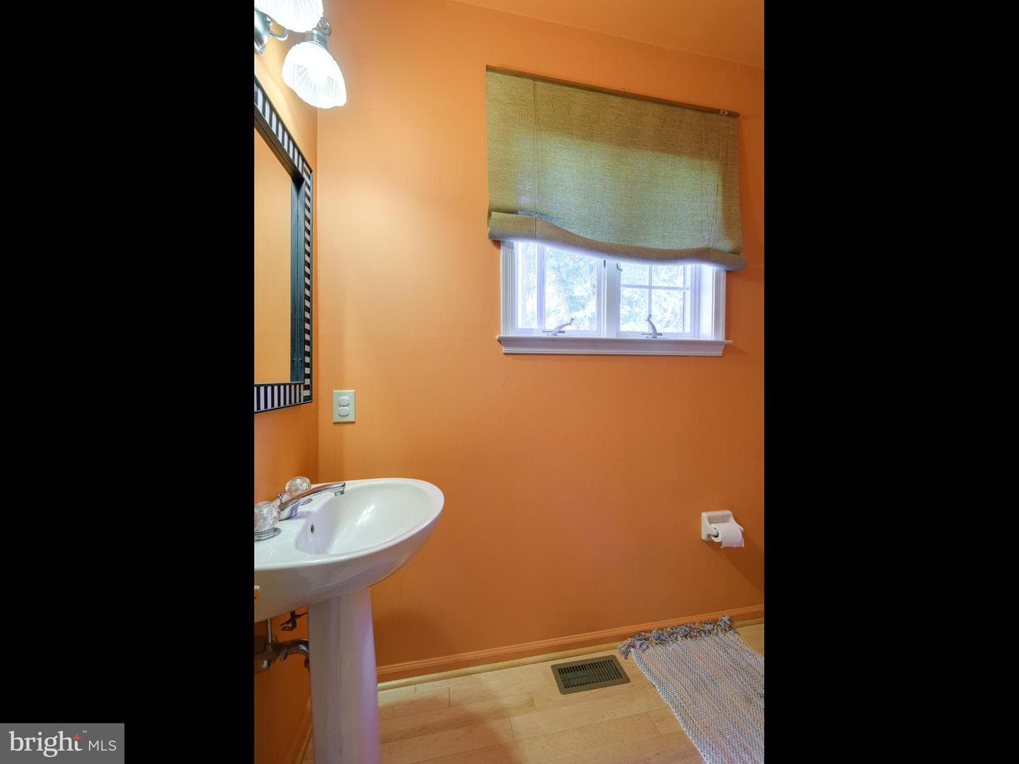 605 Huntington Drive photo 21