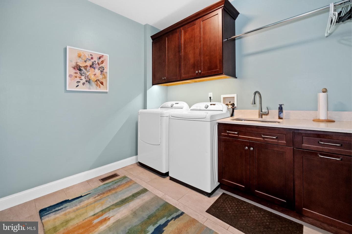 1674 Yardley Drive photo 40