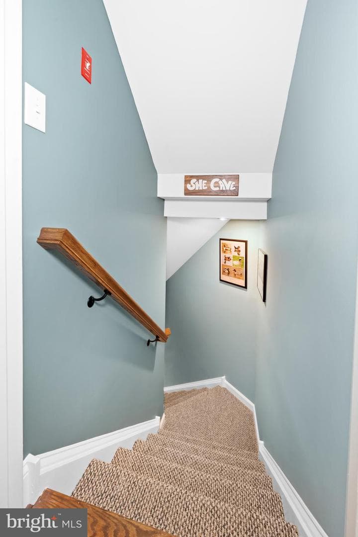 1674 Yardley Drive photo 50