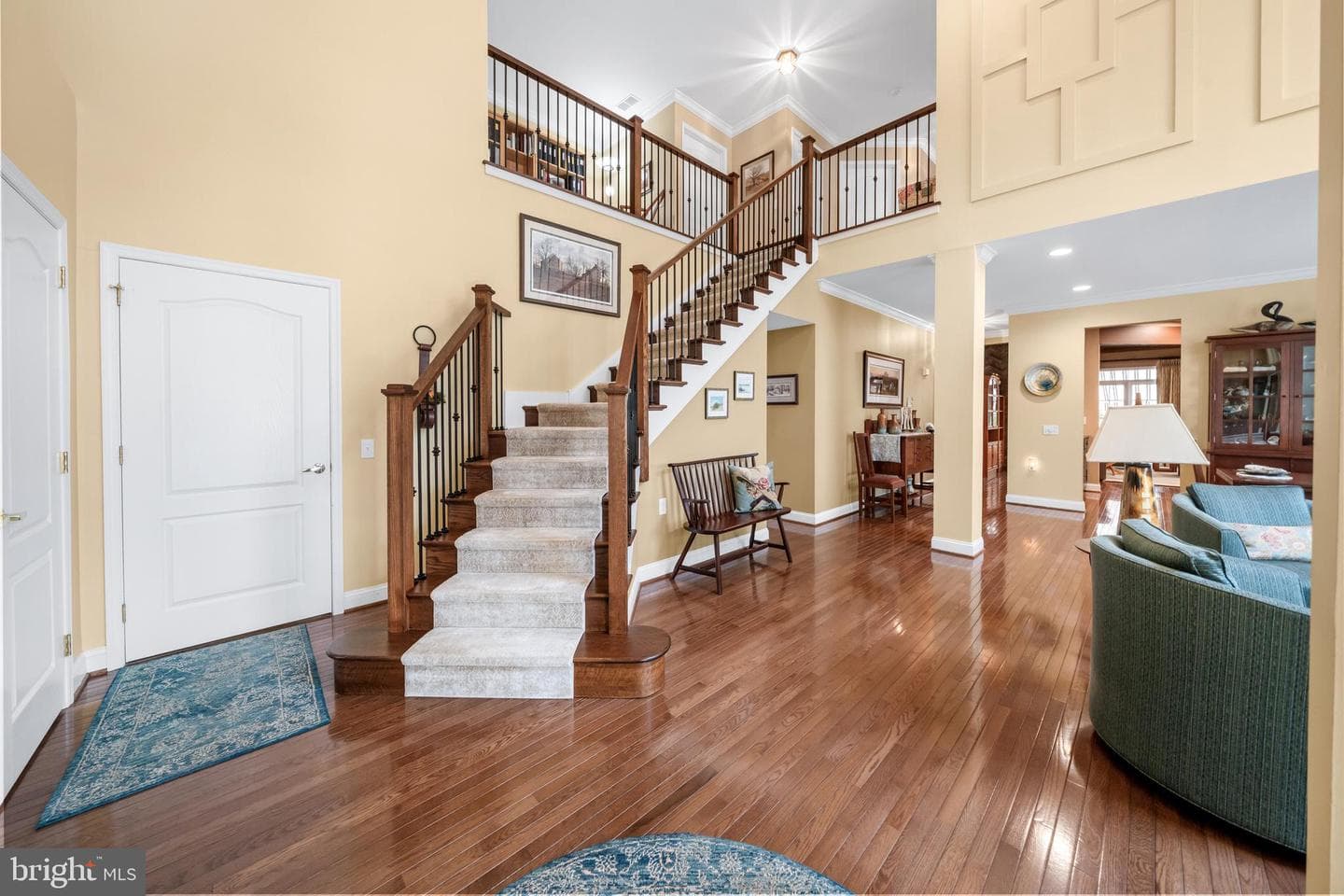 1674 Yardley Drive photo 9