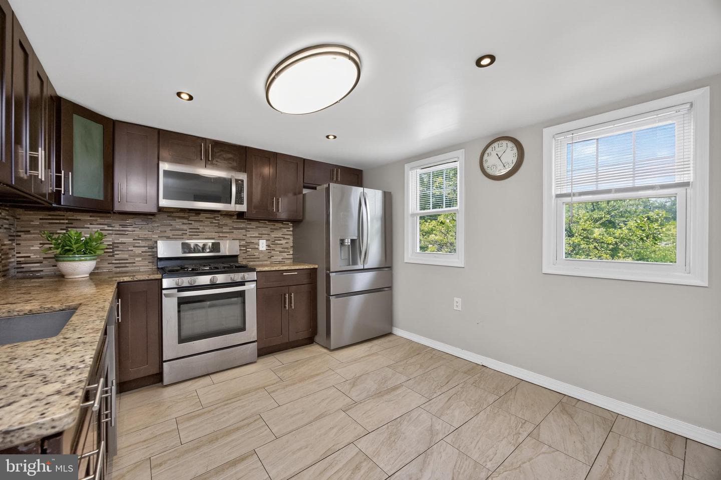 231 Prospect Avenue photo 11