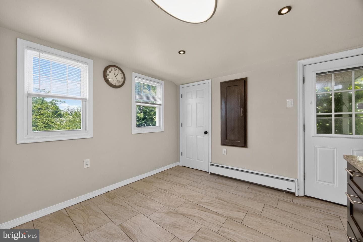 231 Prospect Avenue photo 14