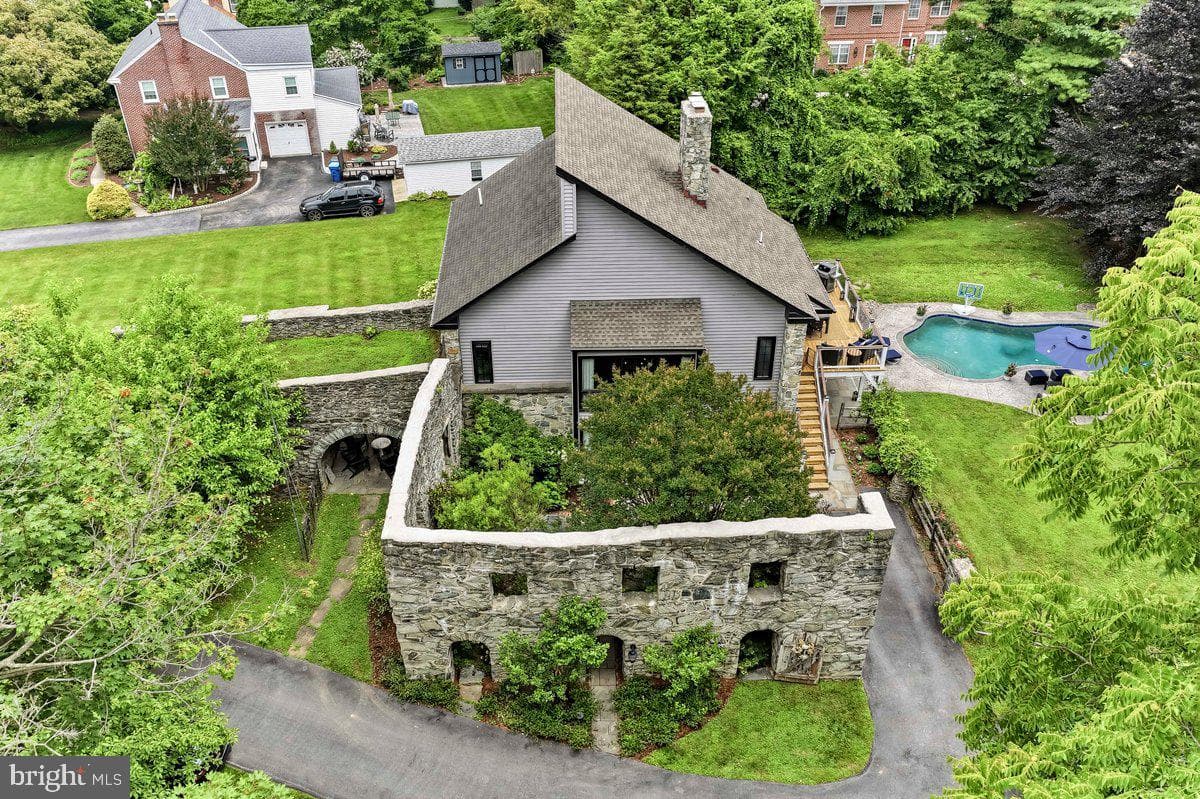 802 Goshen Road, West Chester