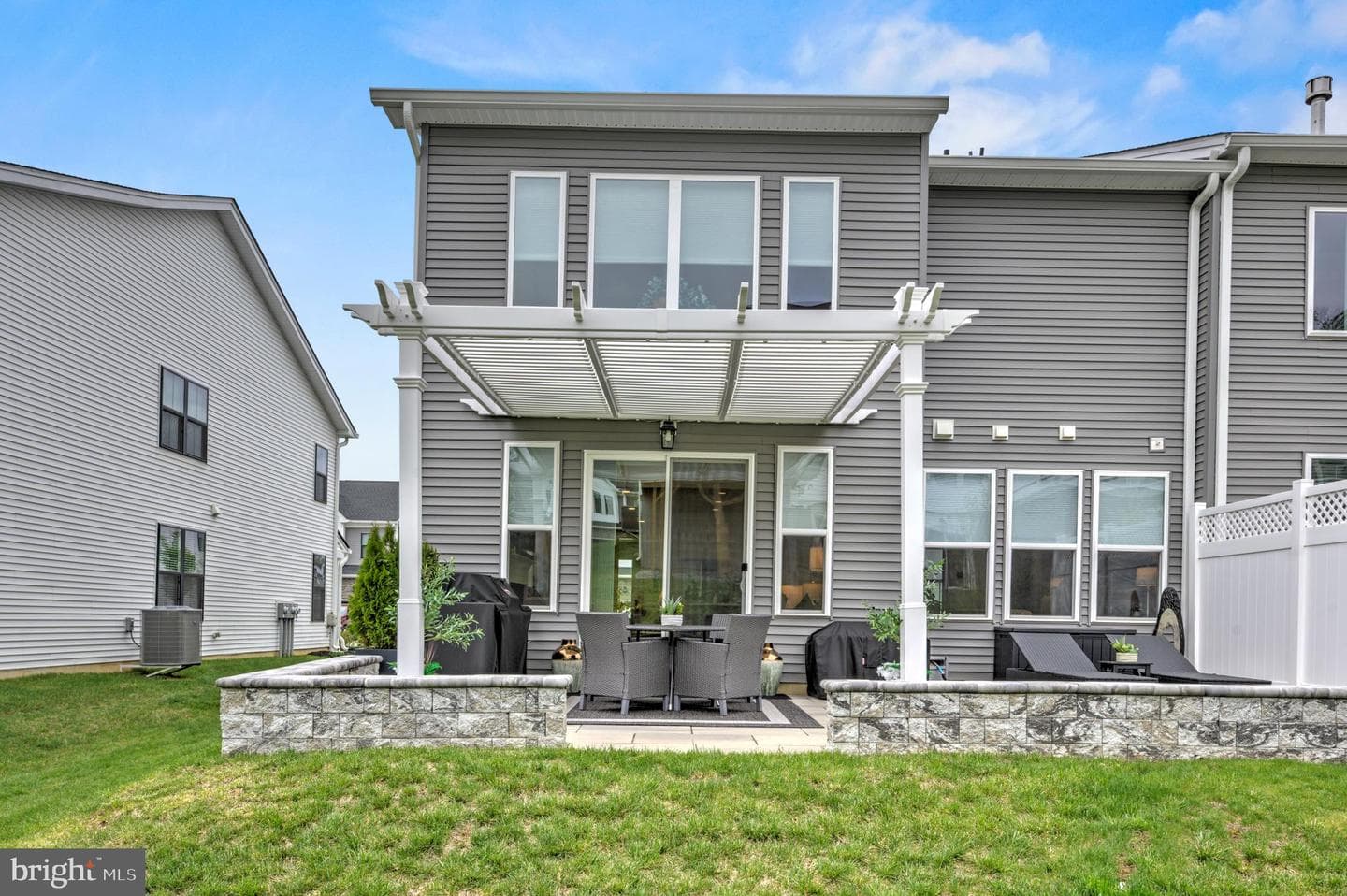 587 Trifecta Road photo 35