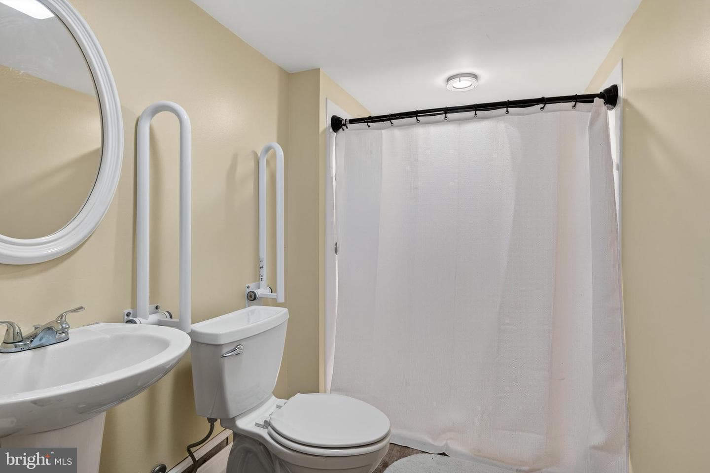 833 Hunt Club Lane photo 23