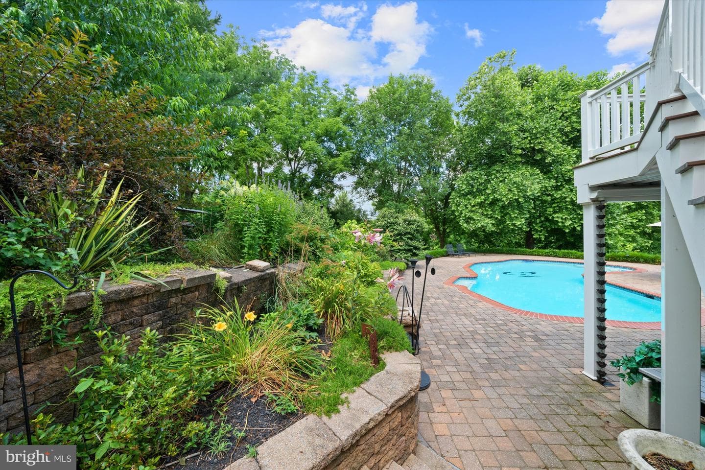 11 Belmont Circle photo 42