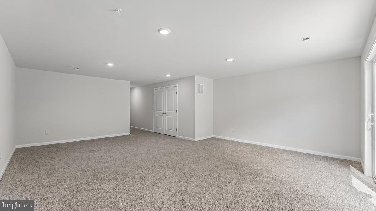 260 Derby Drive photo 25