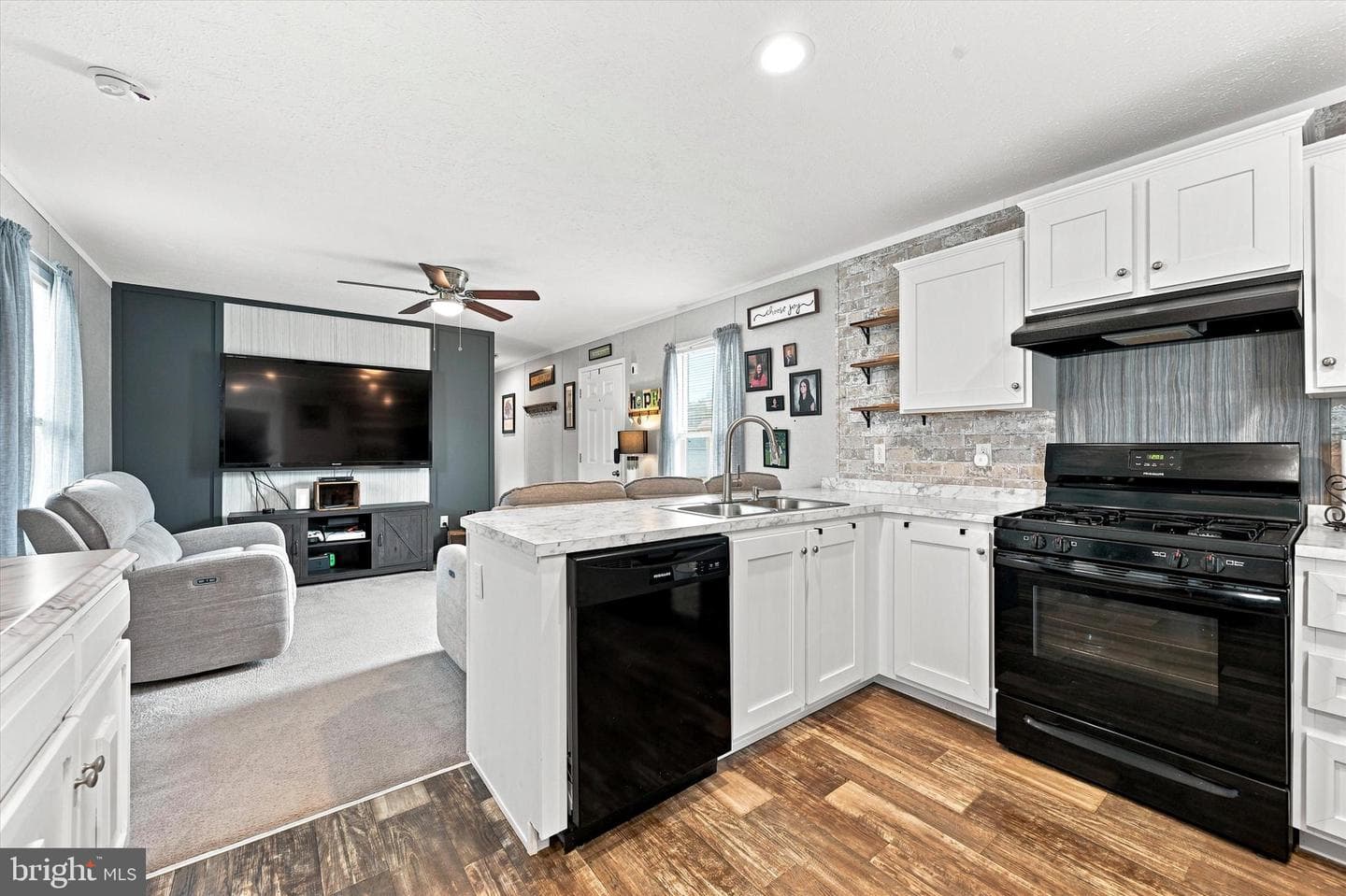 25 Fleming Drive photo 4