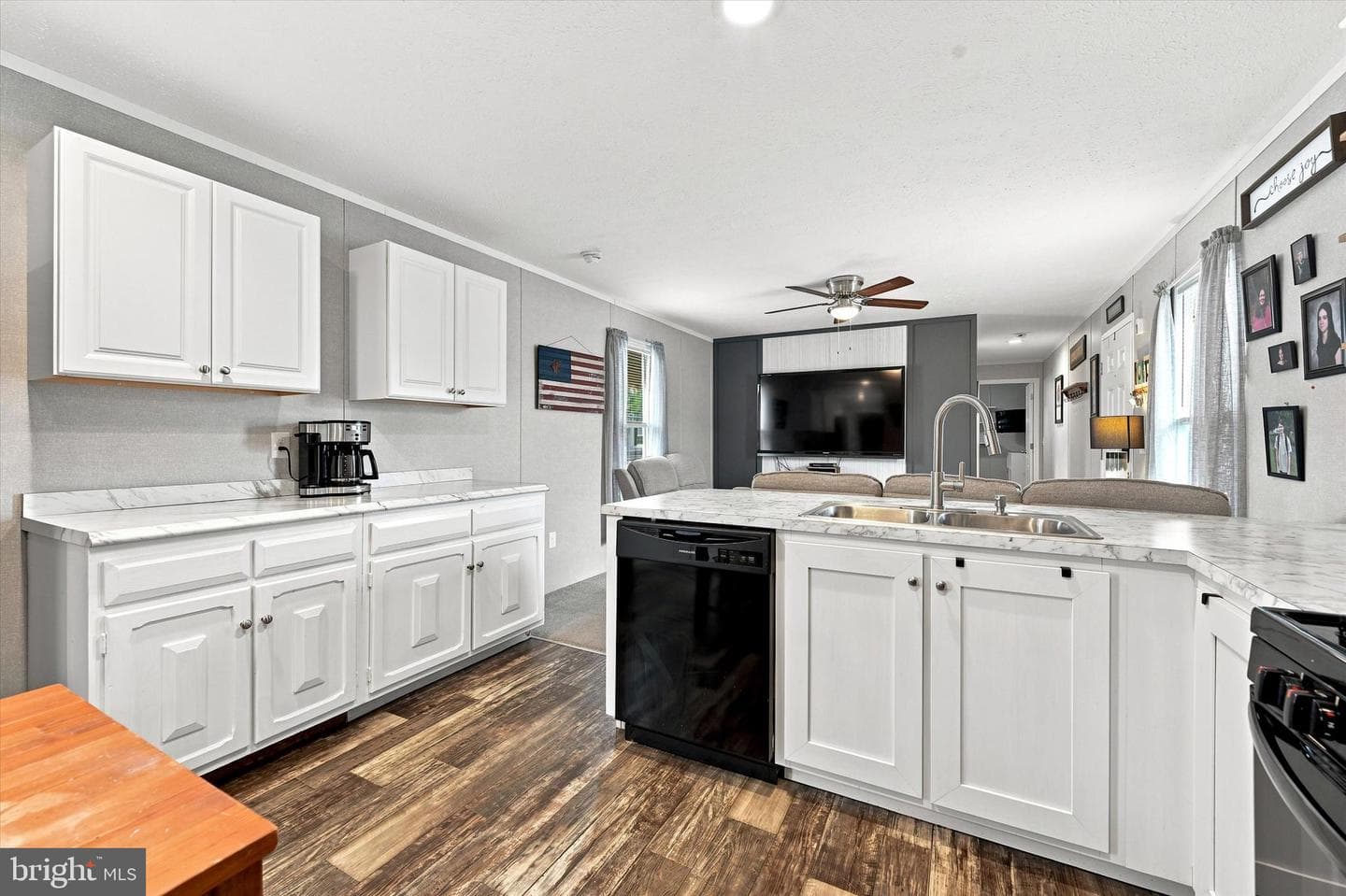 25 Fleming Drive photo 5