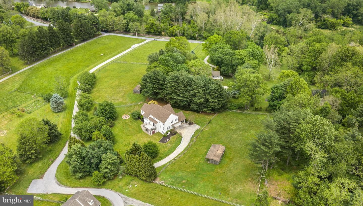592 W Creek Road photo 51