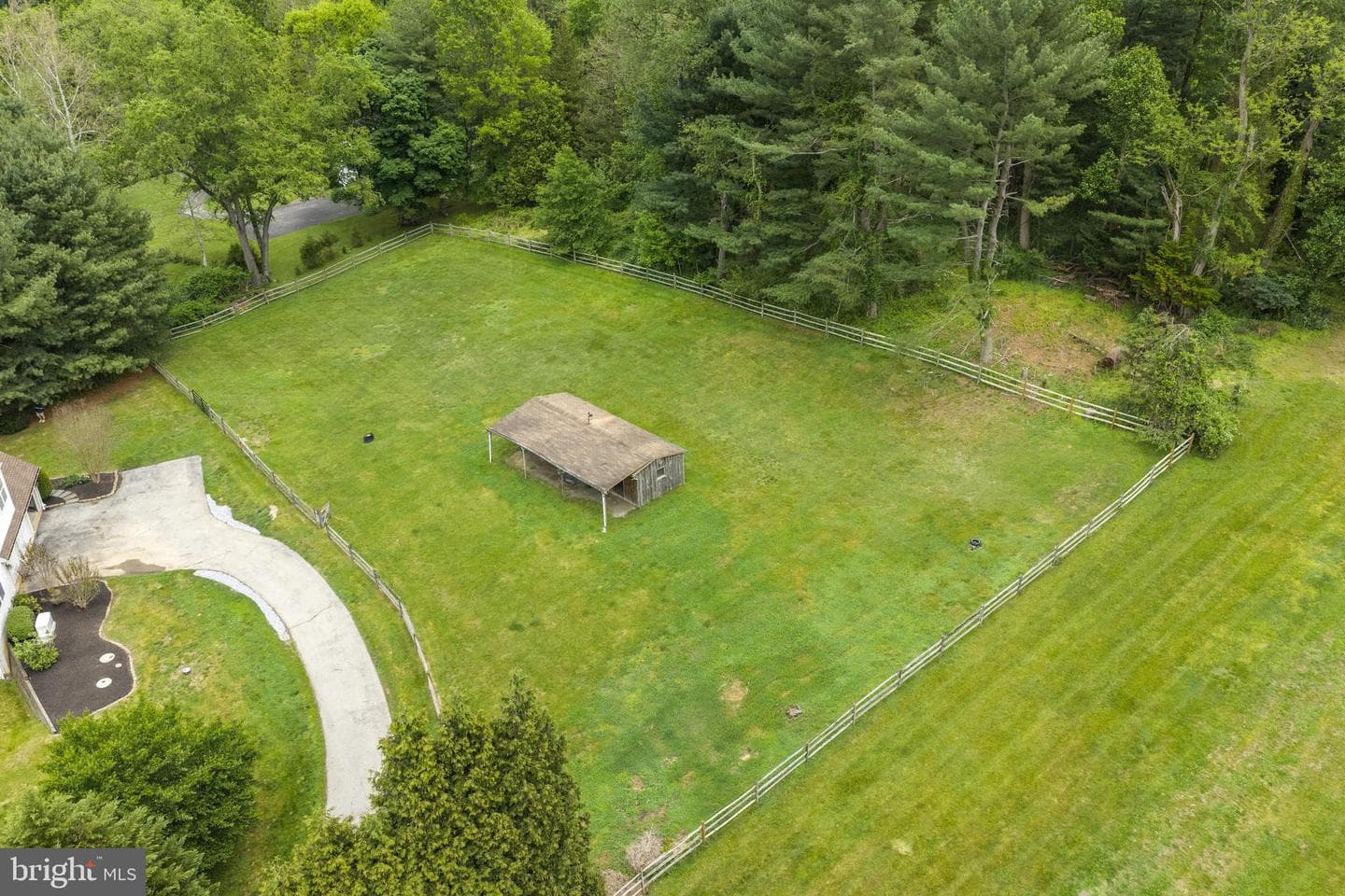 592 W Creek Road photo 57