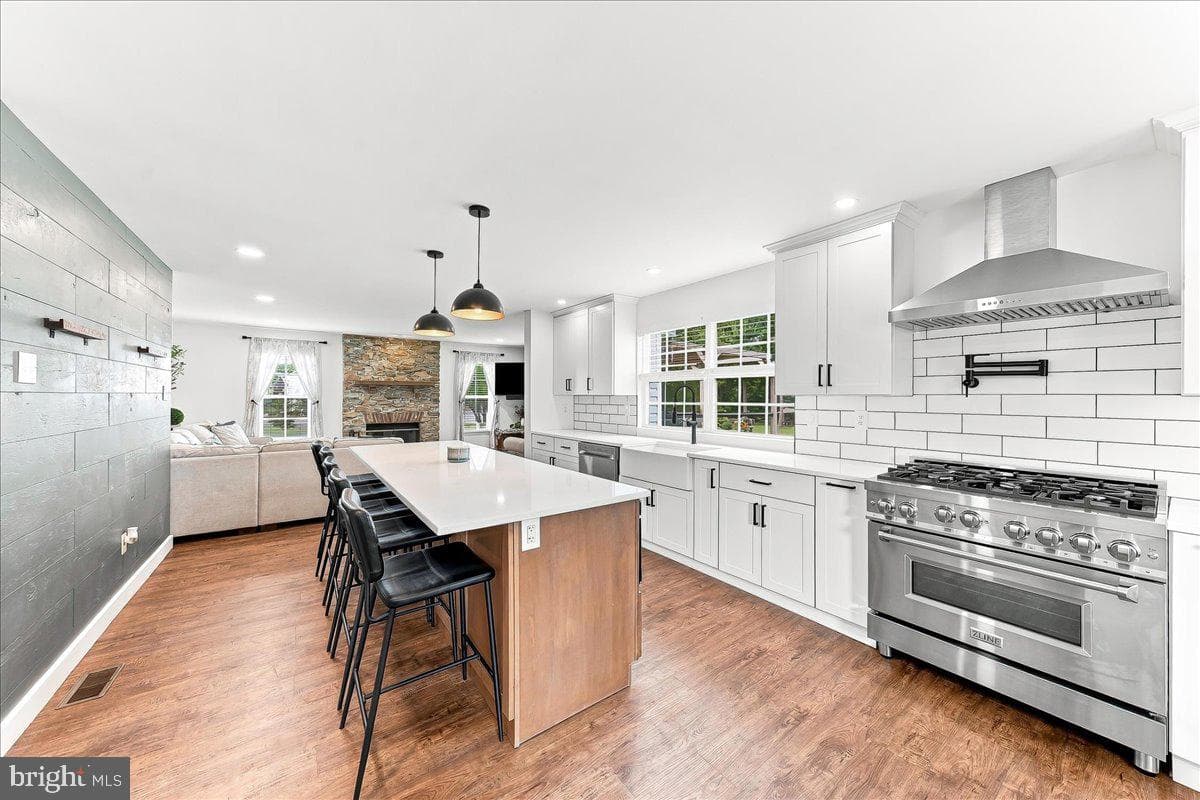 304 Mill Pond Lane photo 9