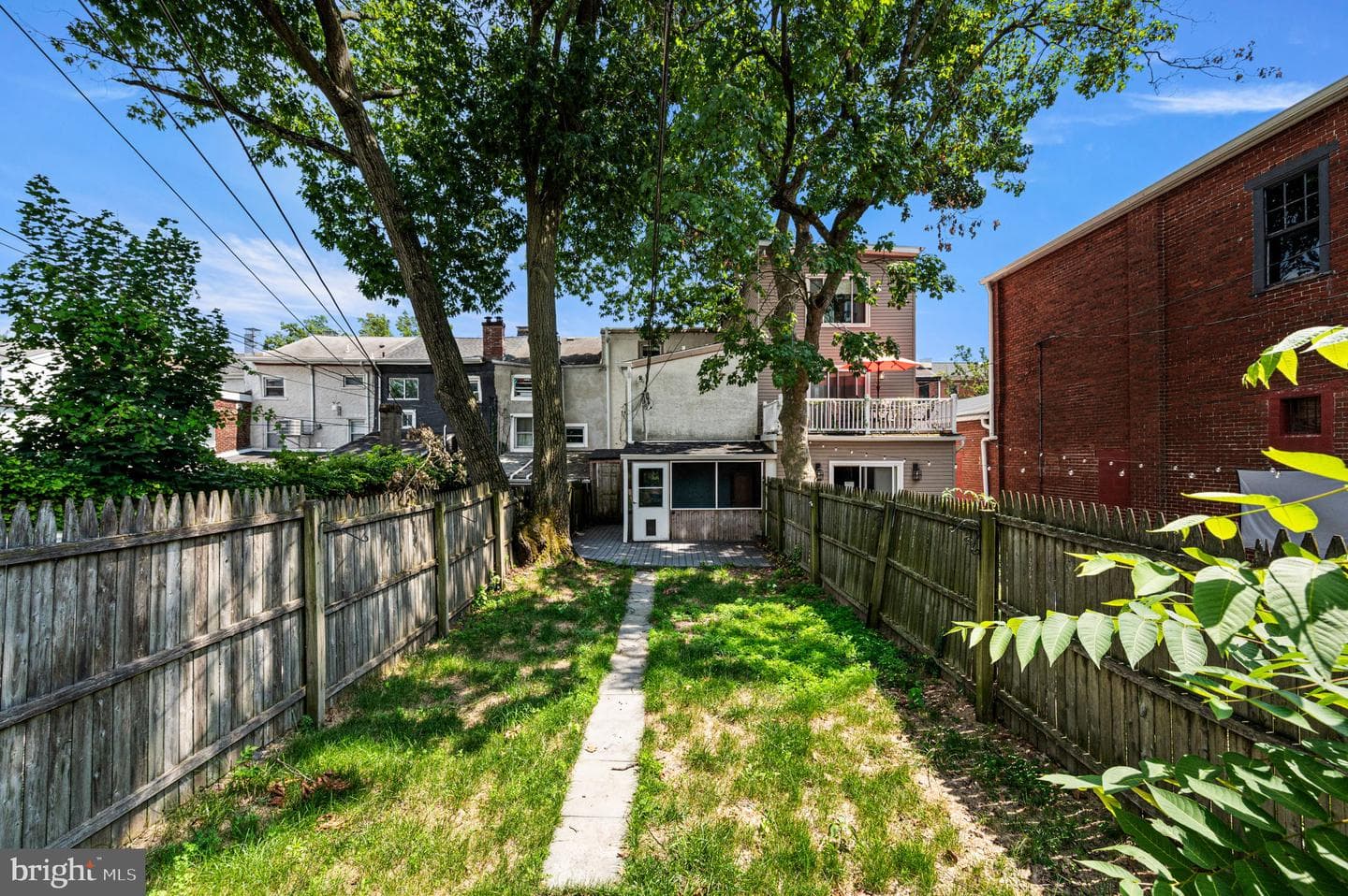 133 E Miner Street photo 30