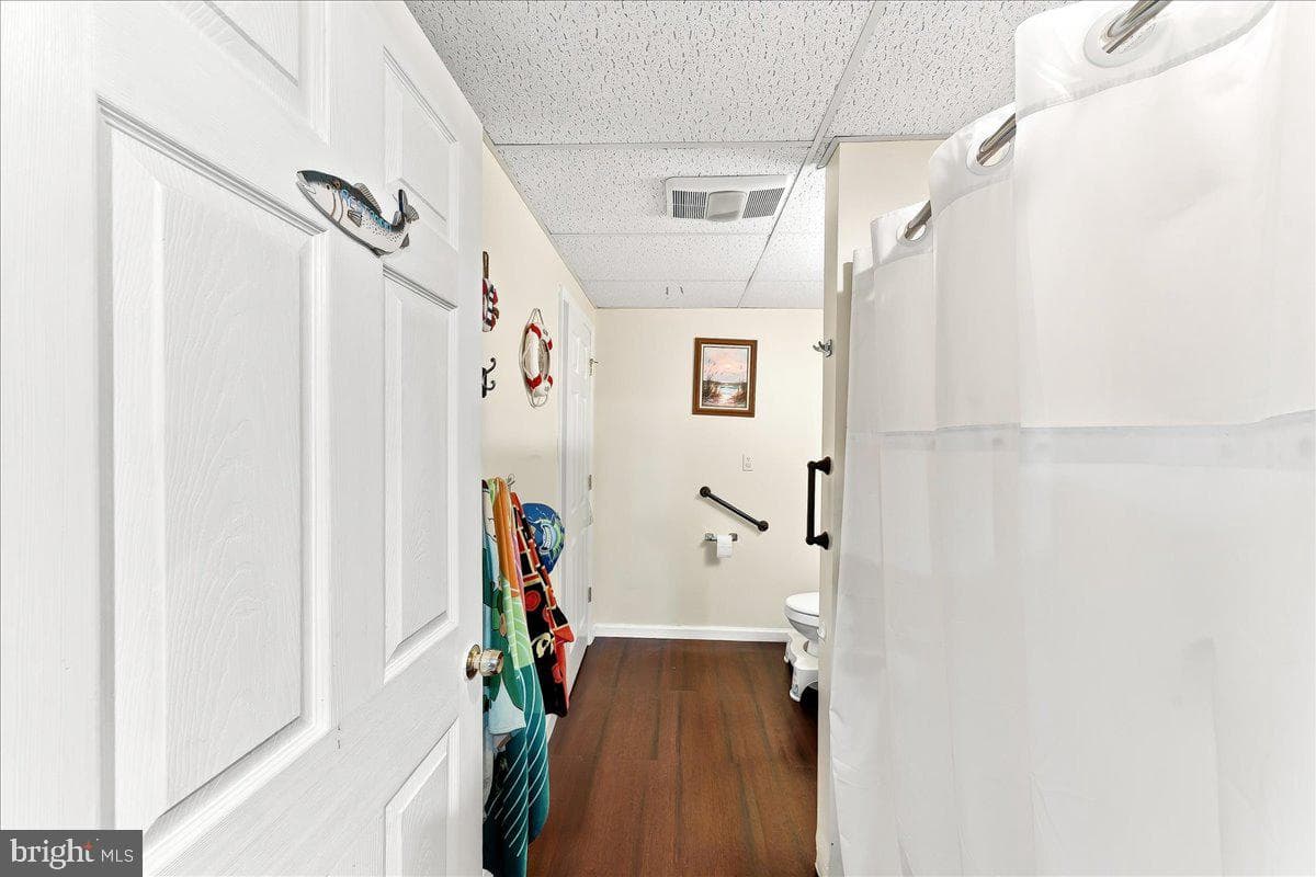 313 Manchester Street photo 23