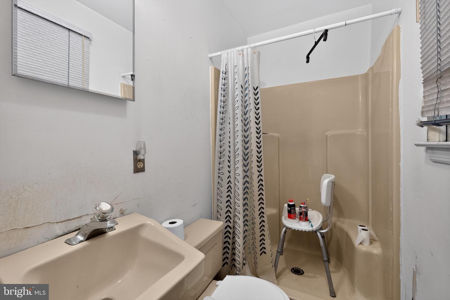 1 Lynn Boulevard photo 20