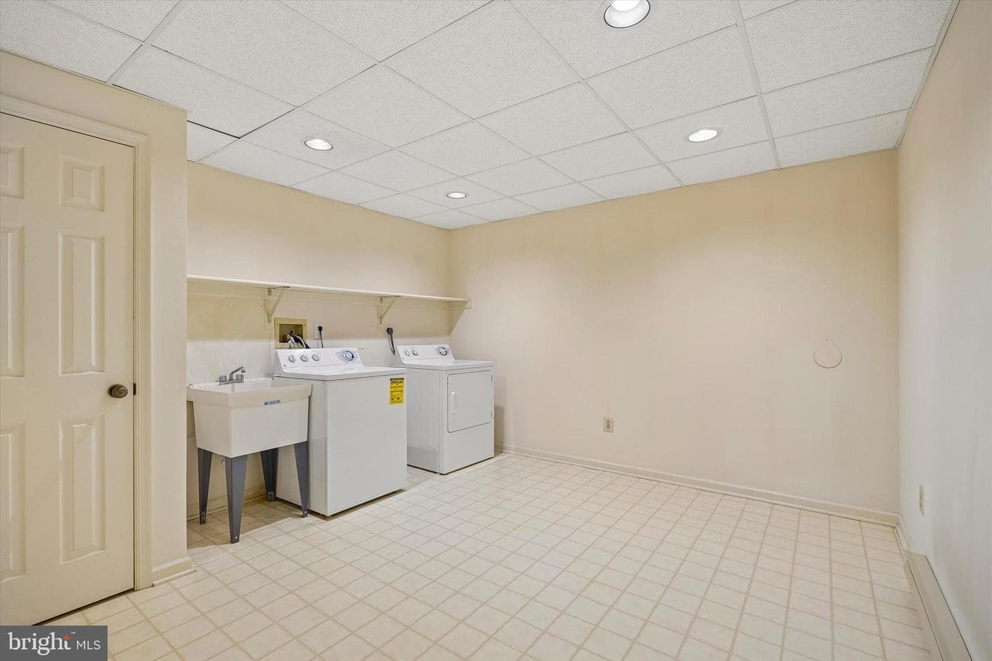 1230 Princeton Lane #1230 photo 28