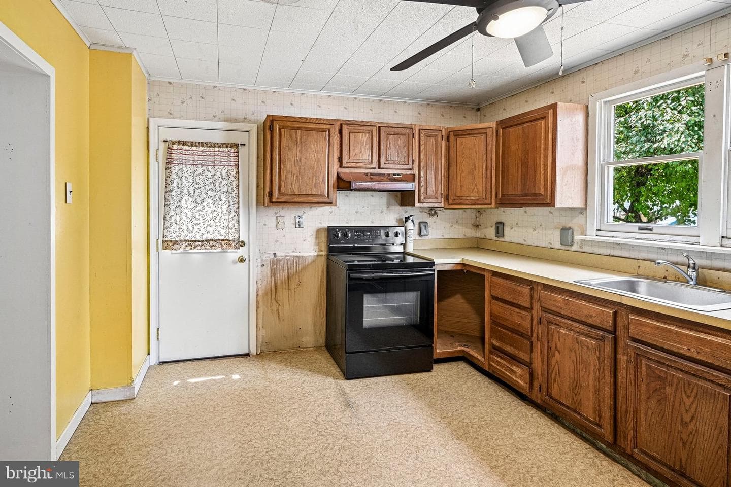 203 Walnut Street photo 11