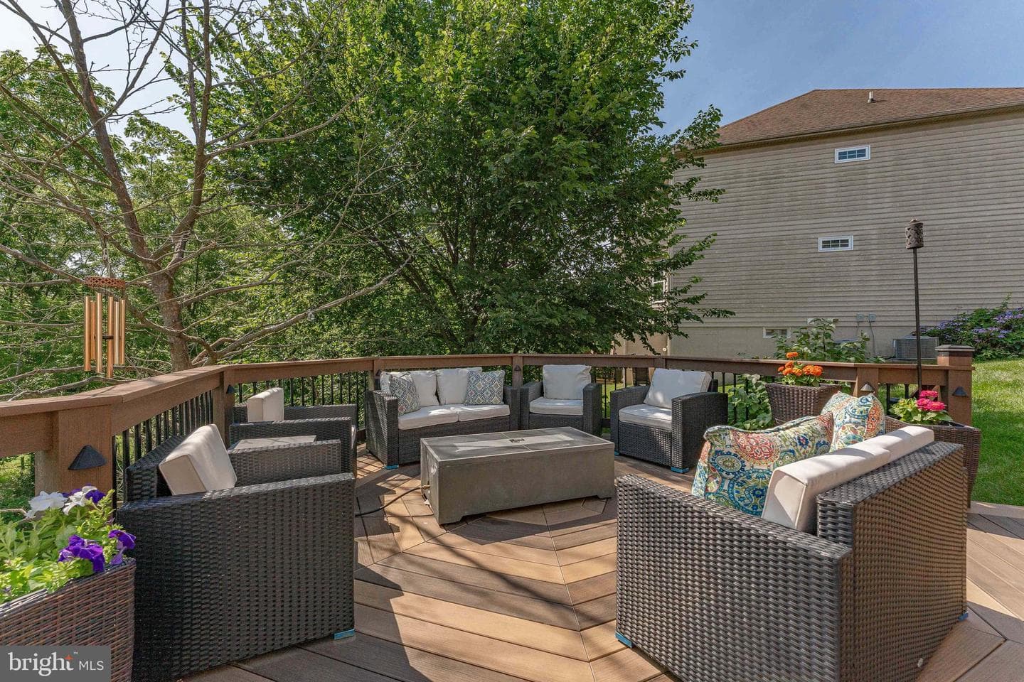 132 Pratt Lane photo 82