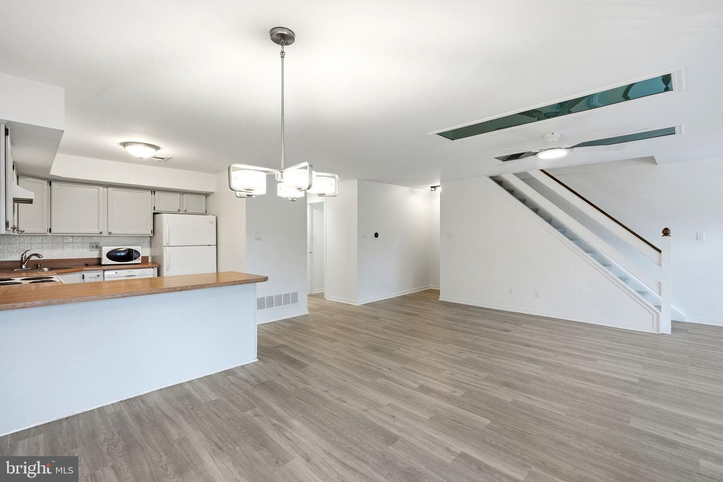 219 Smallwood Court #219 photo 12